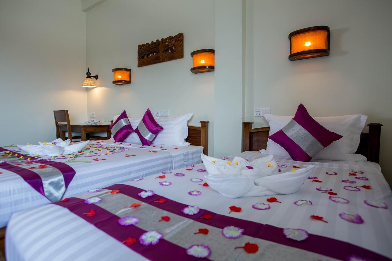 ניאונגשווה 81 Central Hotel מראה חיצוני תמונה