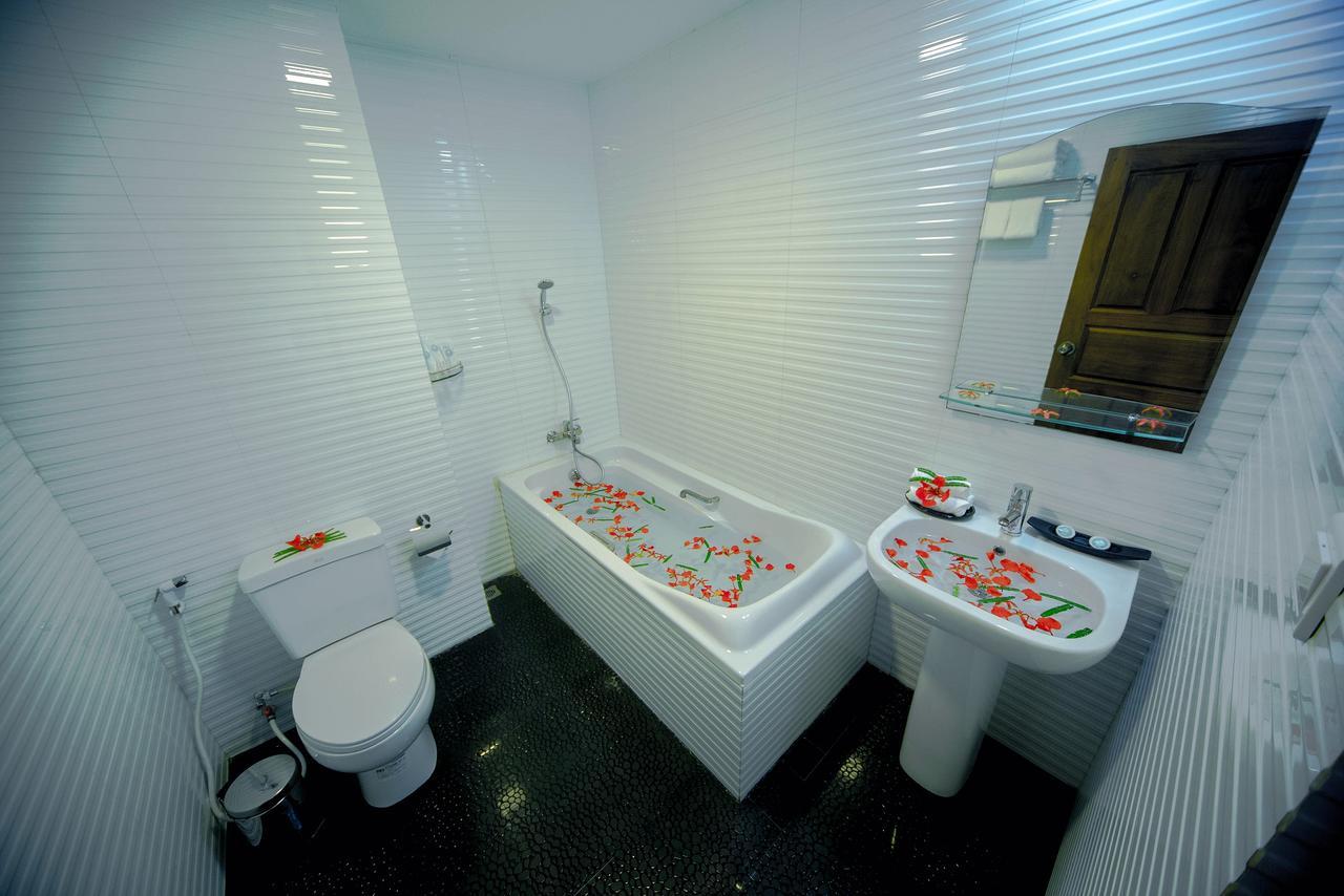 ניאונגשווה 81 Central Hotel מראה חיצוני תמונה