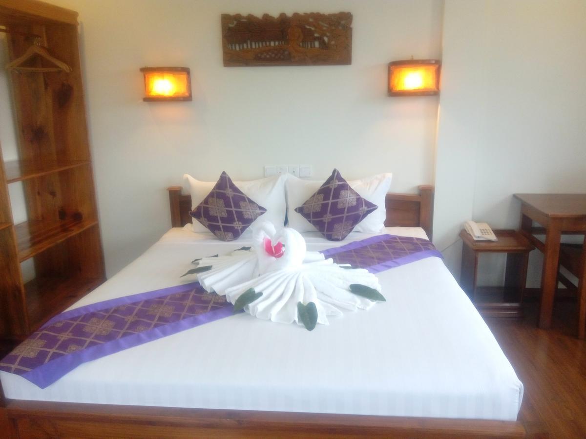 ניאונגשווה 81 Central Hotel מראה חיצוני תמונה